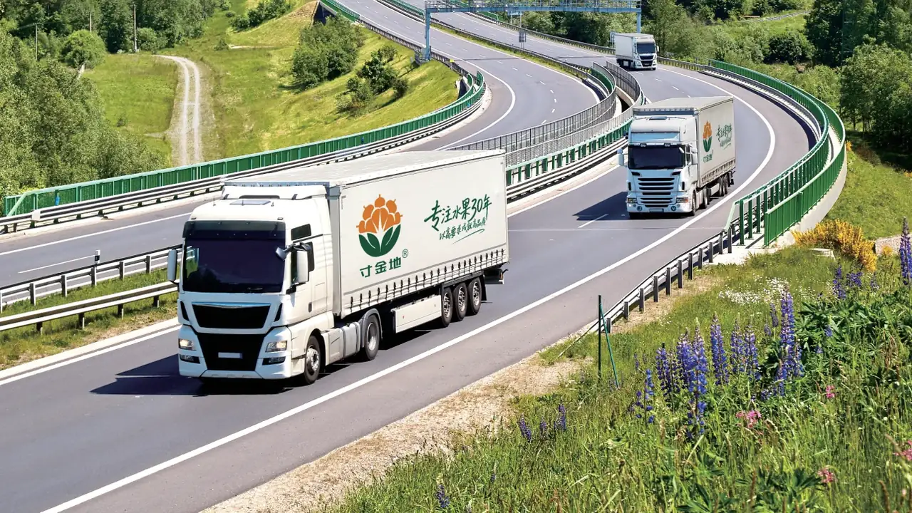 Cunjindi branded refrigerated vehicles on the road